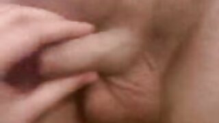 Curvaceous سنہرے بال ...