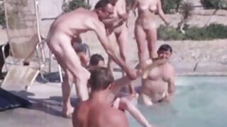 سرخ بالوں والی دبلی  ...